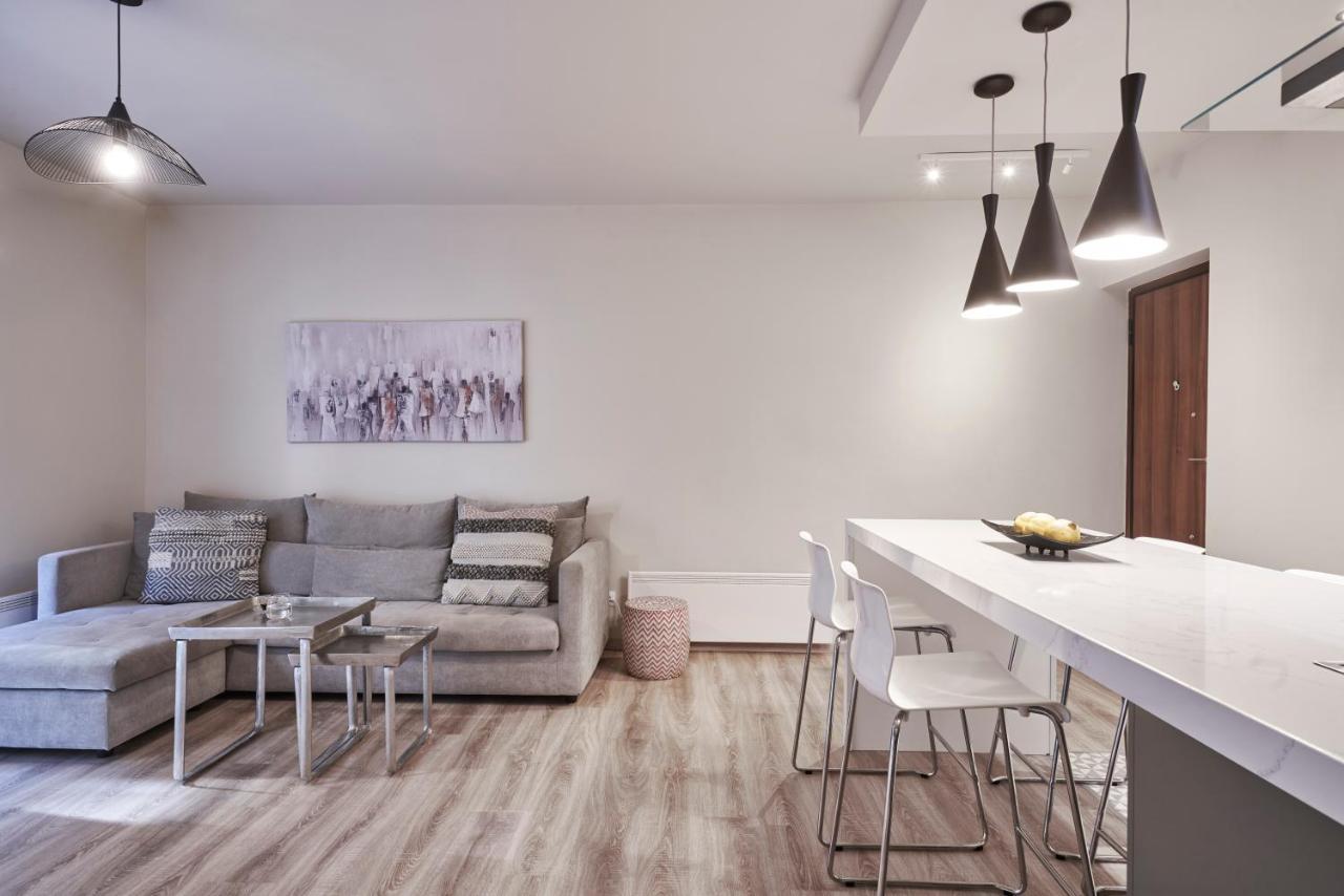 Charitos Iχ, Chic N Modern 2Bd Apt Atina Dış mekan fotoğraf