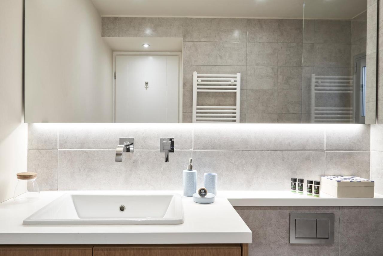 Charitos Iχ, Chic N Modern 2Bd Apt Atina Dış mekan fotoğraf
