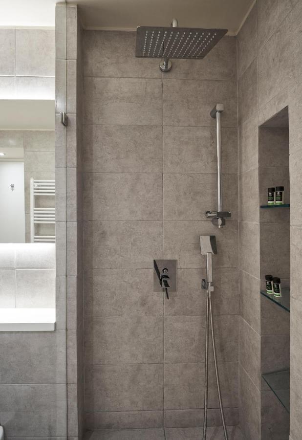 Charitos Iχ, Chic N Modern 2Bd Apt Atina Dış mekan fotoğraf