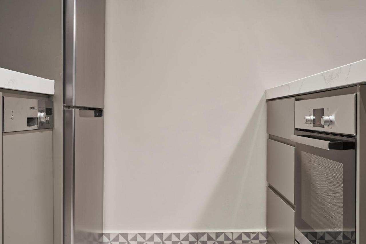 Charitos Iχ, Chic N Modern 2Bd Apt Atina Dış mekan fotoğraf